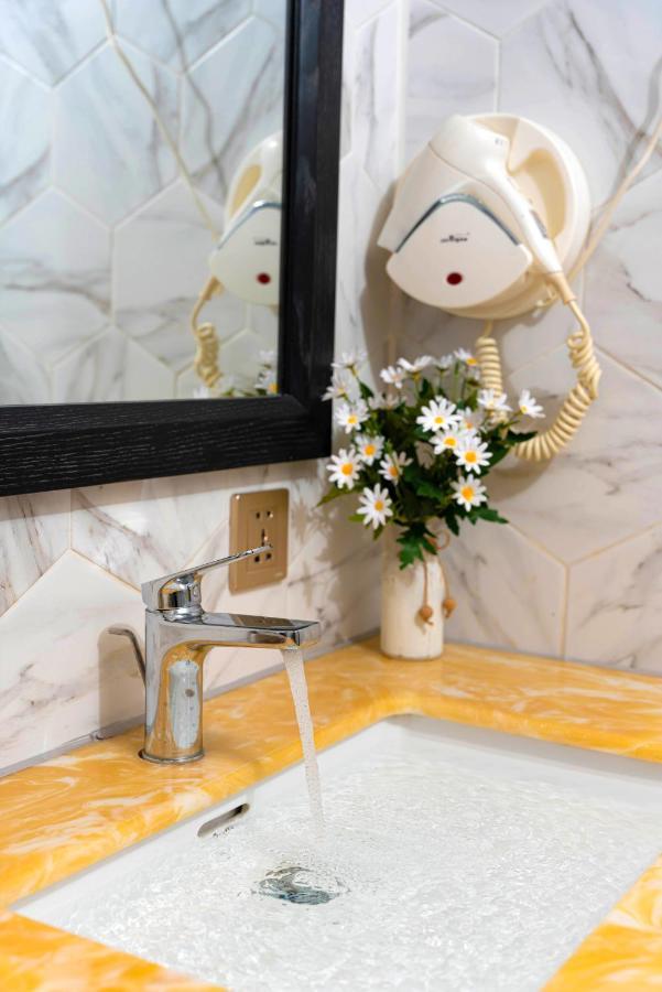 Little Charm Hanoi Hostel Εξωτερικό φωτογραφία